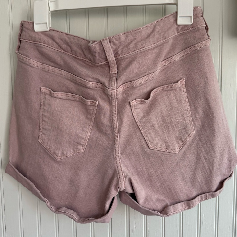 Universal Thread Mauve Denim Shorts Size 4 - Picture 3 of 3